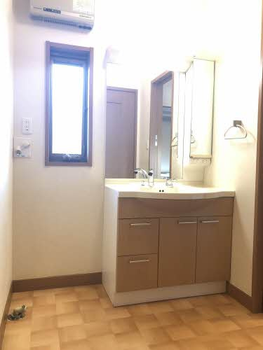 コモンシティ瀬戸８号貸家の洗面所