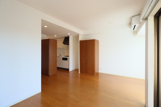 フリーディオ神楽坂の洋室