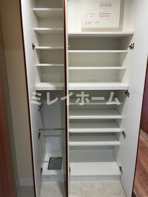 ドムス・スタイル武蔵小山の玄関