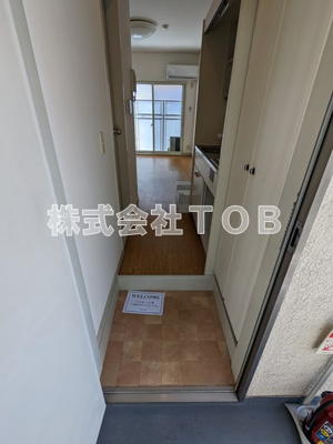 【玄関】 | クレセントハイム | ※別号室参考写真