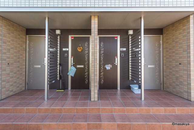 eコート中屋敷 Aのエントランス