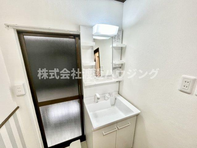 加島2丁目貸家の洗面所