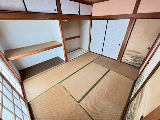 【寝室】