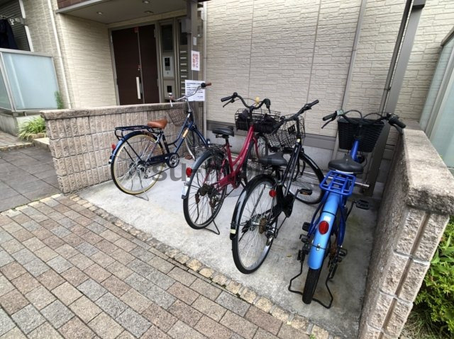 アメニティーベフの駐車場