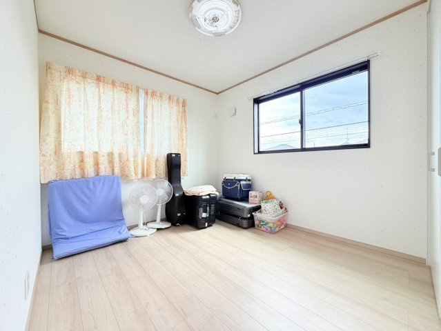 【築２年！】北相馬郡利根町布川中古物件の洋室