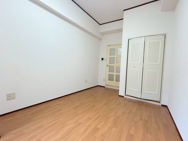 ノルデンハイム上新庄2の居間・リビング