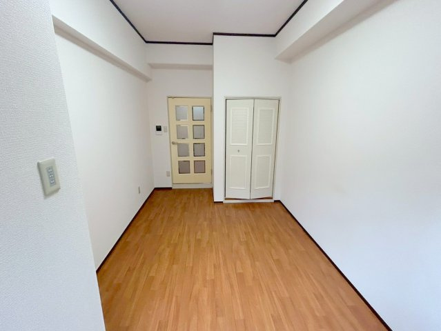 ノルデンハイム上新庄2の居間・リビング