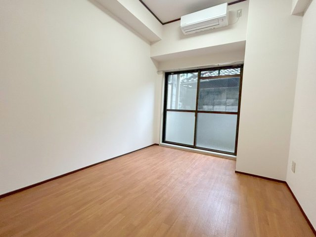 ノルデンハイム上新庄2の寝室