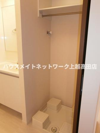 メゾンアルカンシェル　Ａ棟のその他|洗濯機置場