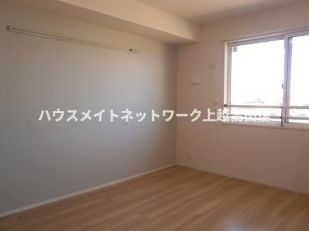 メゾンアルカンシェル　Ａ棟の洋室|洋室