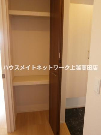 メゾンアルカンシェル　Ａ棟の収納|物入