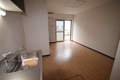 【居間・リビング】 | ＳＥＮＳ２７ | ゆったり過ごせる居間です