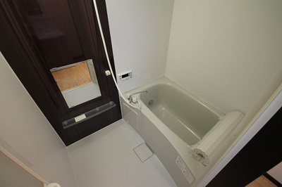 【浴室】 | ＳＥＮＳ２７ | 落ち着いた空間のお風呂です