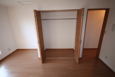 【収納】 | レヴールＡ | 南側居室収納