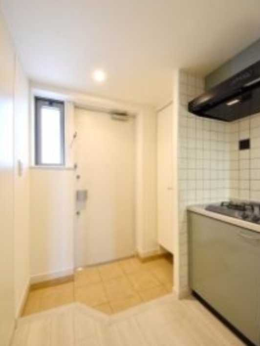 KDXレジデンス三宿　デザイナーズ　バス停徒歩2分　ペット相談可の玄関