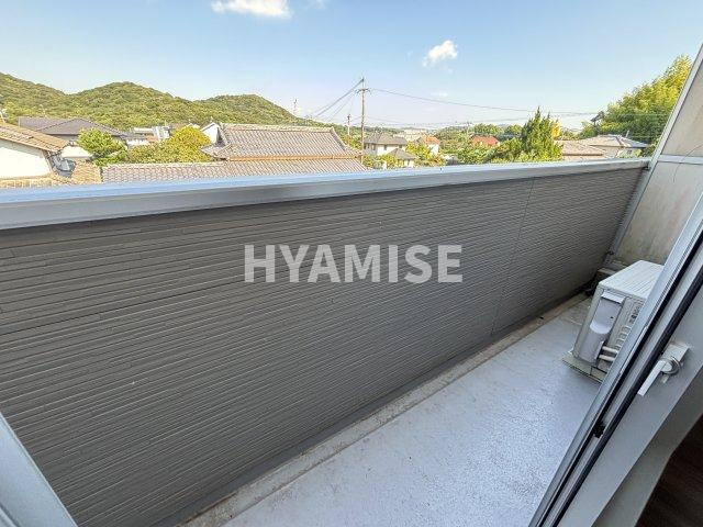 オリーブ今村のバルコニー