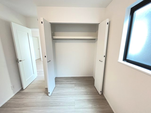 【収納】 | 福岡市東区名島3丁目　1号棟（全1棟）【仲介手数料無料・0円】 | 現地写真。