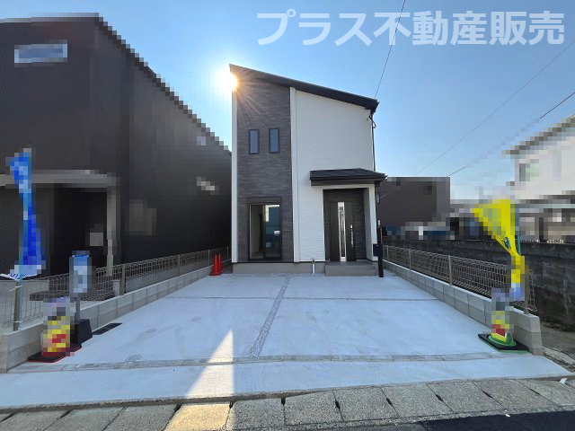 【外観】 | 福岡市東区名島3丁目　1号棟（全1棟）【仲介手数料無料・0円】 | 現地写真。同じ物件を見るなら、プラス不動産販売にお任せ下さい。