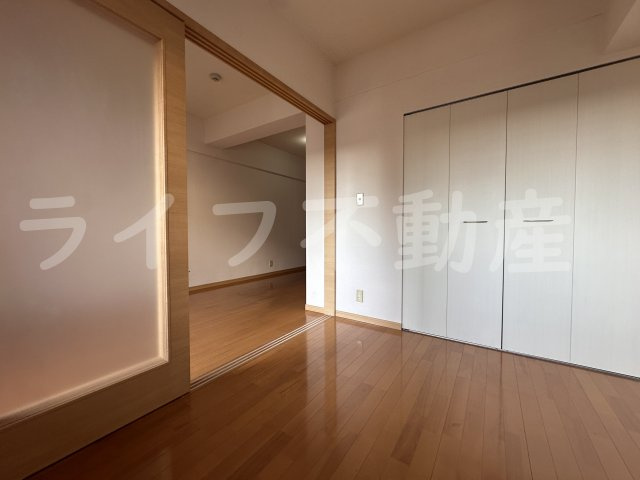 グランガーデン足代新町の居間・リビング