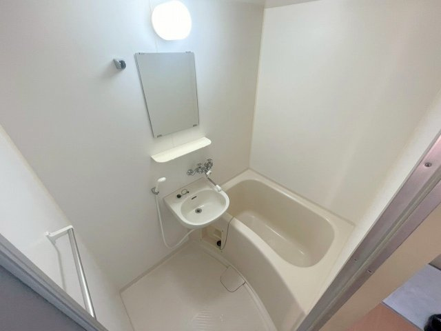 ノルデンハイム新北野の浴室