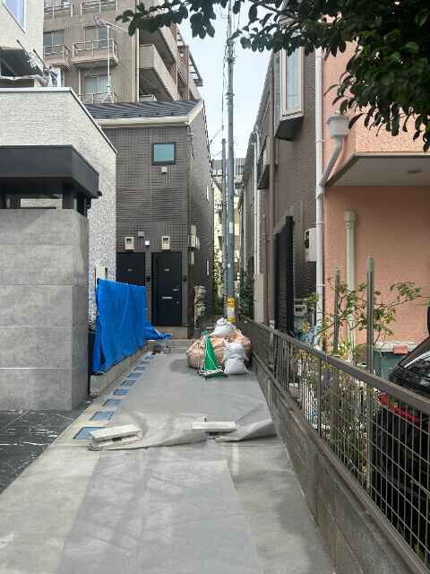 マウ東高円寺のエントランス