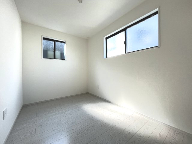 【子供部屋】 | 福岡市城南区神松寺1丁目3期　2号棟（全2棟）【仲介手数料無料・0円】 | 現地写真。