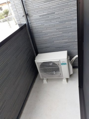 【バルコニー】 | イヤサカ | 陽当たり良好なバルコニーです