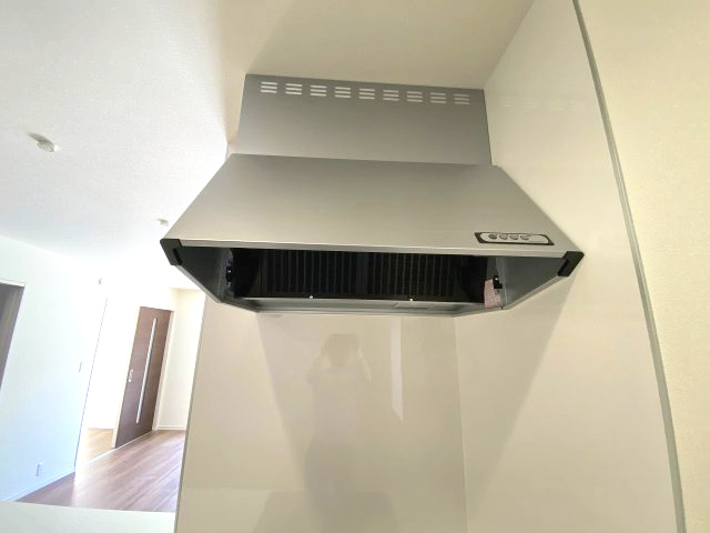 【キッチン】 | 福岡市早良区飯倉3丁目第20　1号棟（全2棟）【仲介手数料無料・0円】 | 施工例。施工例は完成時と異なる場合があります。

