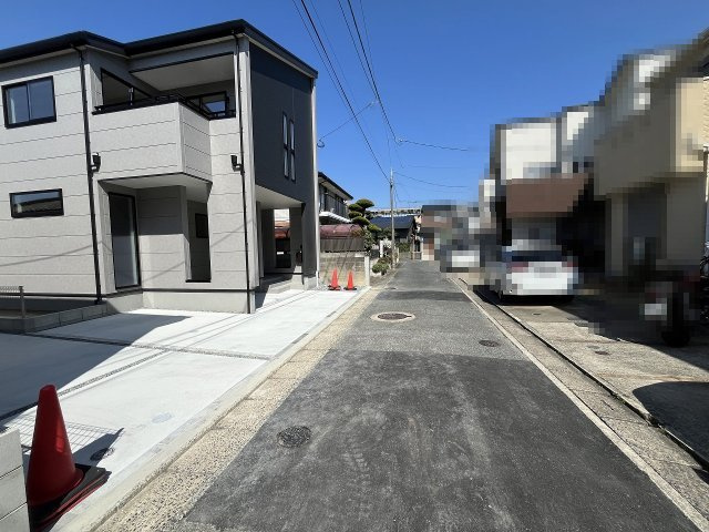【その他】 | 福岡市早良区飯倉3丁目第20　2号棟（全2棟）【仲介手数料無料・0円】 | 現地写真。前面道路です。