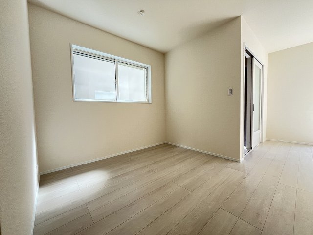 【居間・リビング】 | 福岡市早良区飯倉3丁目第20　2号棟（全2棟）【仲介手数料無料・0円】 | 現地写真。