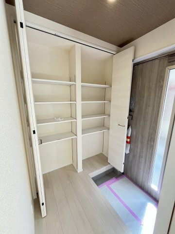 【玄関】 | 福岡市早良区飯倉3丁目第20　2号棟（全2棟）【仲介手数料無料・0円】 | 現地写真。