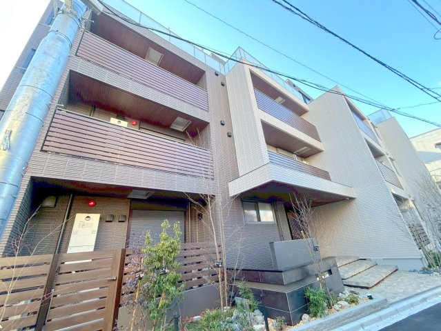 エルズプラス高円寺南の外観|キレイな外観です