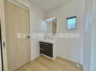 【脱衣所】 | 豊川市国府町下河原 新築一戸建て 1号棟 | 脱衣場です