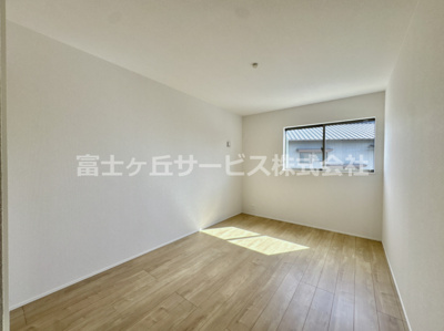 【子供部屋】 | 豊川市国府町下河原 新築一戸建て 1号棟 | お子さんのためのお部屋にいかがでしょうか