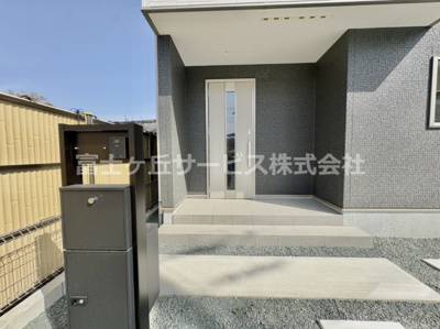 【エントランス】 | 豊川市国府町下河原 新築一戸建て 1号棟 | エントランスです