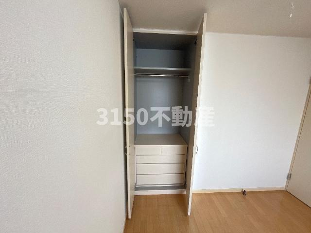 クレアーレの収納|洋室クローゼット