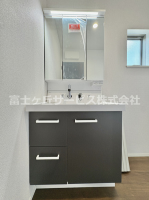 【独立洗面台】 | 豊川市堺町2丁目 新築一戸建て 4号棟 | 独立洗面台です