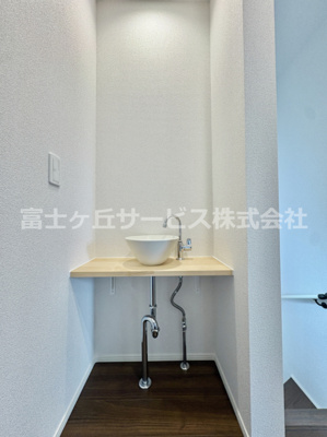 【洗面所】 | 豊川市堺町2丁目 新築一戸建て 4号棟 | 忙しい朝には欠かせない洗面所です