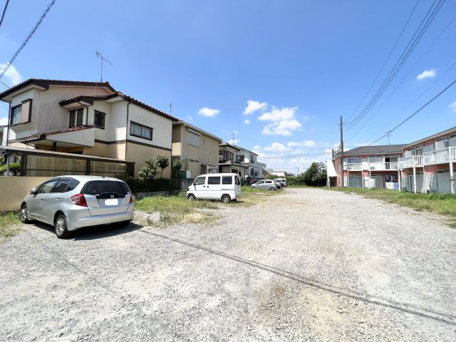 第二和良比ハイツの駐車場