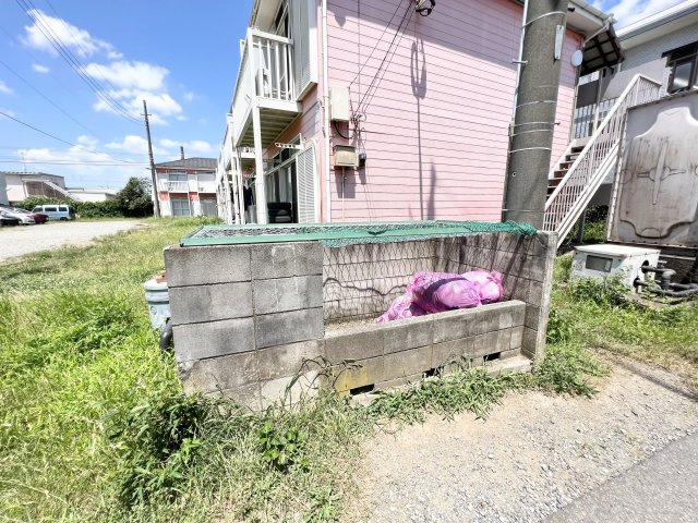 第二和良比ハイツの庭|ごみ置き場