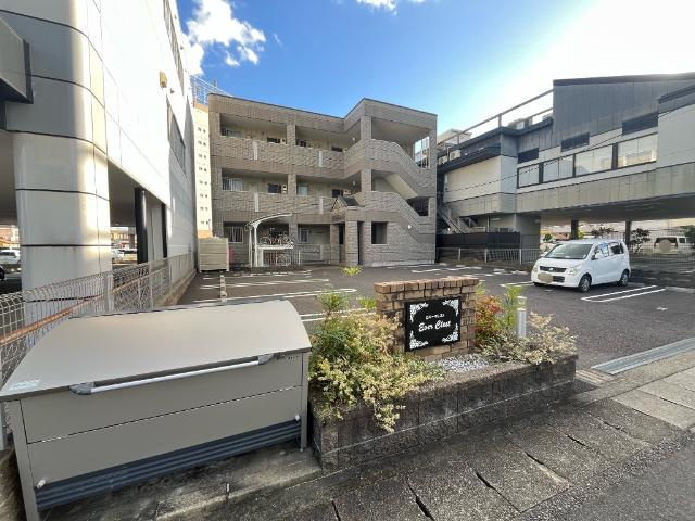 エバークレストのその他共用部分|外観写真（昼）