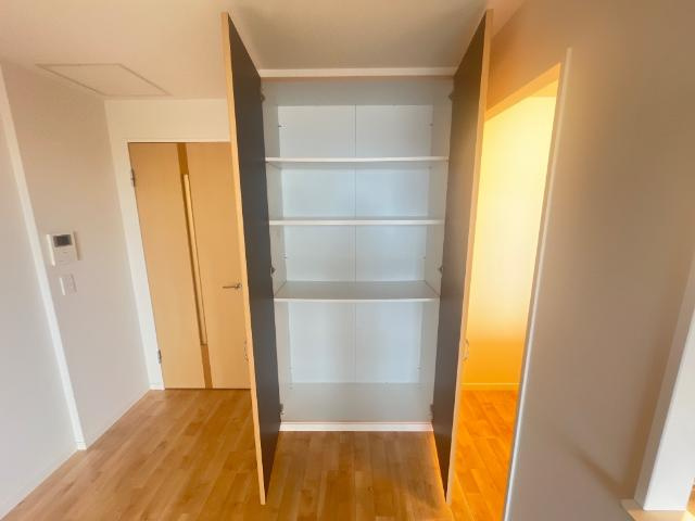 エバークレストの収納|リビング収納