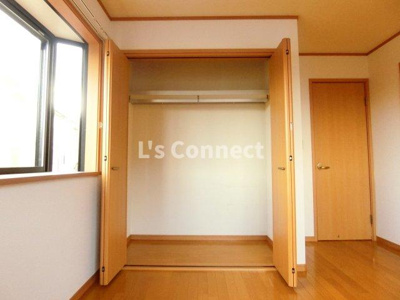 【収納】 | 第８メゾンアカマＢ棟 | クローゼットでお荷物もすっきり収納。
