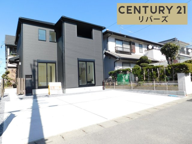 北名古屋市熊之庄山の前の新築一戸建の外観|◇限定１棟◇　　長期優良住宅！！いつでもご案内致します！（お問合せ当日、平日、水曜、夜間でもＯＫ）　南向き、陽当たり良好！！　駐車並列３台ＯＫ♪　ＺＥＨ水準以上の高断熱住宅！！　全居室収納完備♪