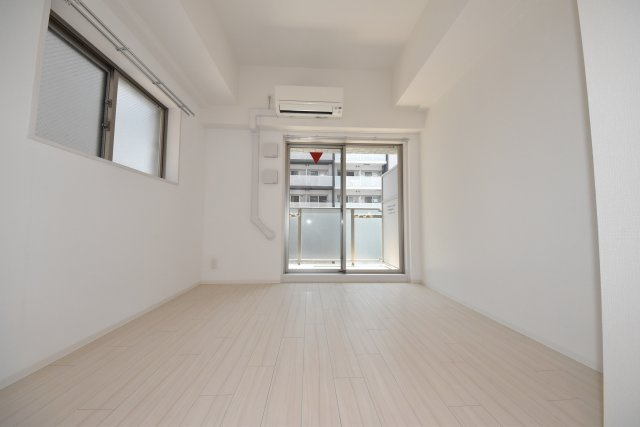 エスリード本町靭公園レジデンスの居間・リビング