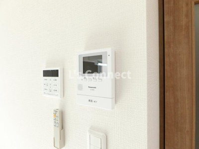 【セキュリティ】 | アンビシオン泉中央 | 突然の来客時もＴＶモニターホンでしっかり確認。