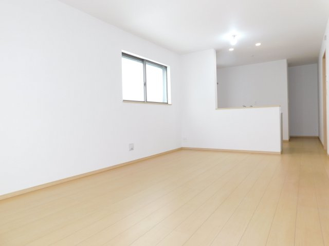 名古屋市西区花原町の新築一戸建の居間・リビング|◇リビング◇　　南面で明るいリビング１７．５帖　家族が集まってもゆとりのある空間♪