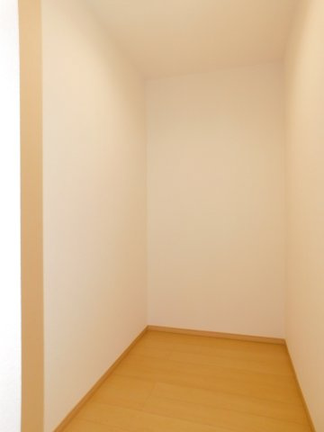 名古屋市西区花原町の新築一戸建の収納|◇パントリー◇　　キッチン背面に大容量のパントリー併設♪