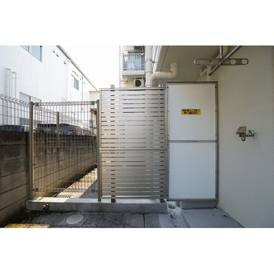 【その他】 | ブライトコート壱番館 | 室外洗濯機置き場