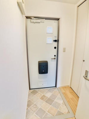 【玄関】 | ロンサールＡ棟